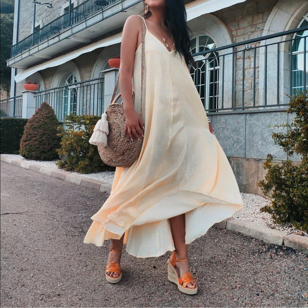 Zara flowy dress - Picture 2 of 8